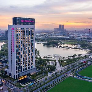 Crowne Plaza Foshan Nanhai-An Ihg Hotel-Guangzhou South Railway Station Free Shuttle Bus